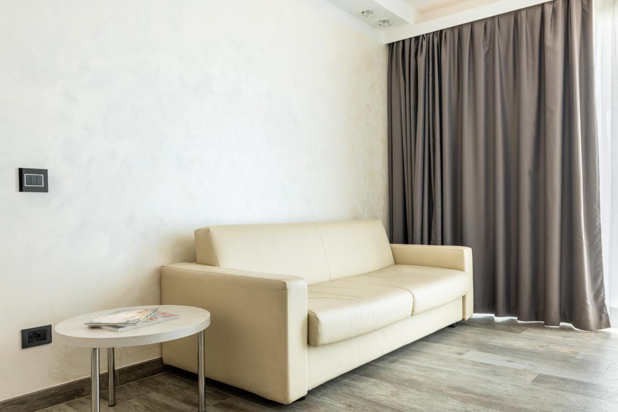 Hotel Italia Γκάρντα Δωμάτιο φωτογραφία
